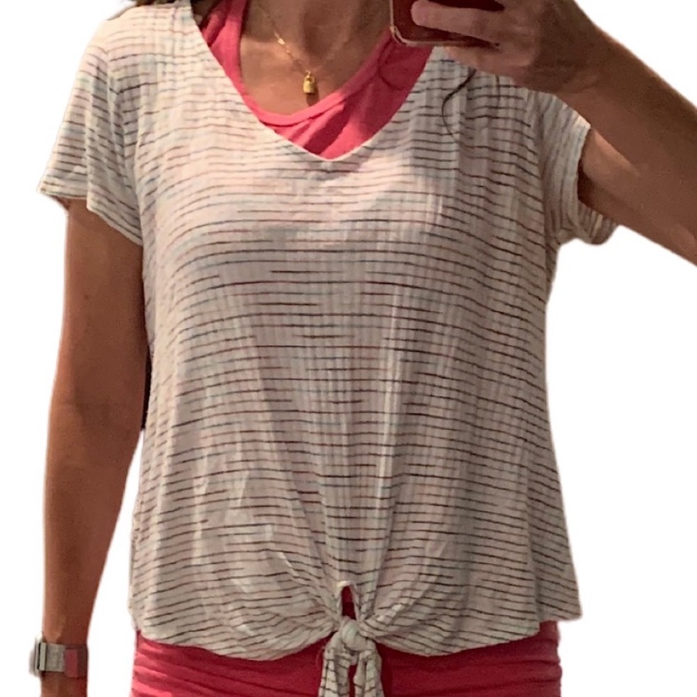 Francesca’s Loose tie tee 
Size: L